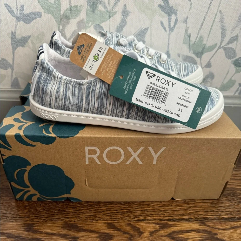Roxy Women’s Bayshore III Blue Ashes &
White Slip-On Sneakers Shoes 5.5 NEW - Picture 8 of 8
